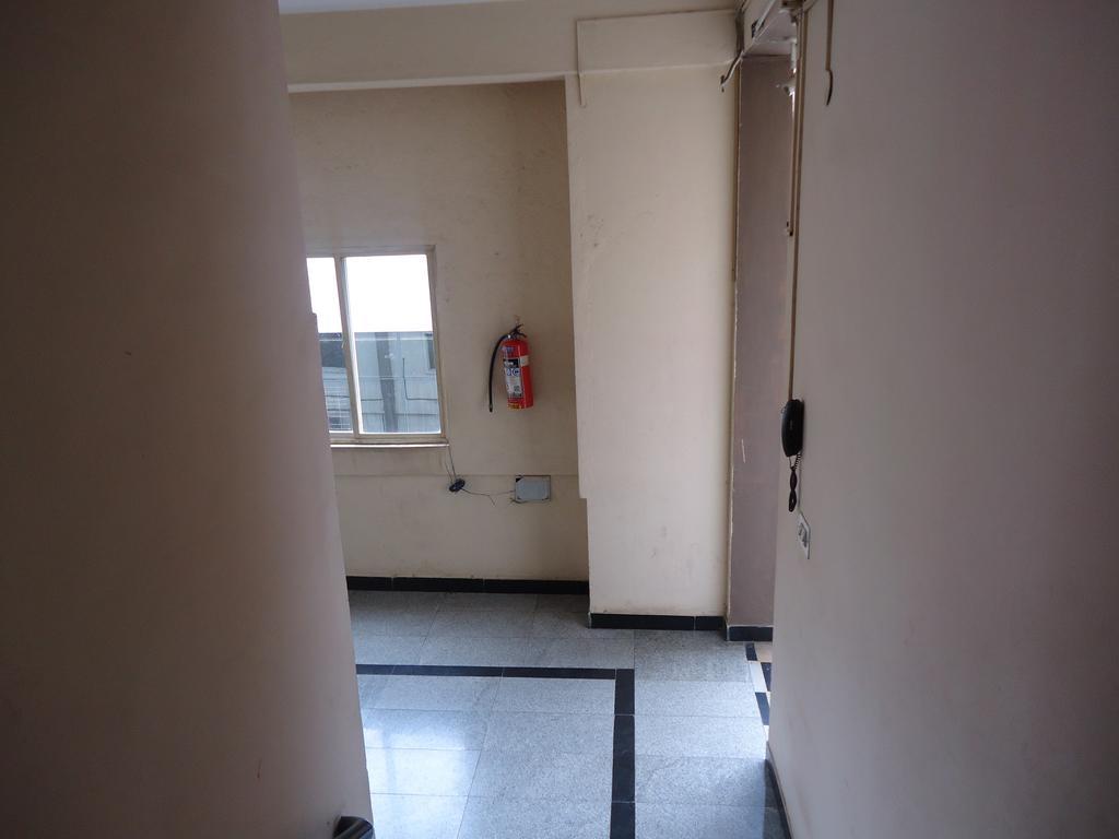 Sri Sai Comforts Hotel Bangalore Exterior photo
