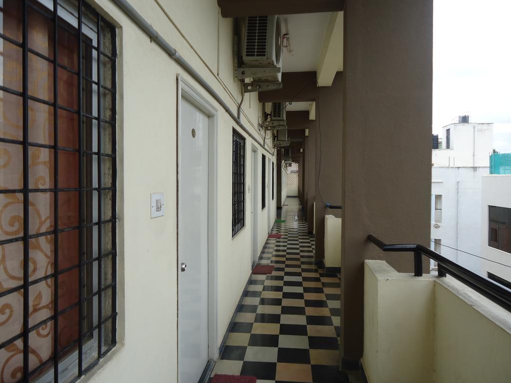 Sri Sai Comforts Hotel Bangalore Exterior photo